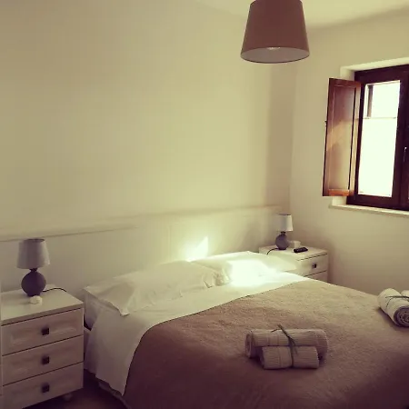 Lunali Bed & Breakfast 3*