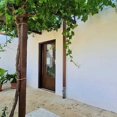 Lunali Bed & Breakfast