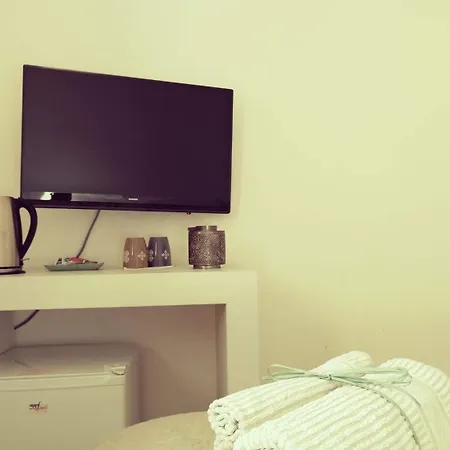 Lunali Bed & Breakfast 3*